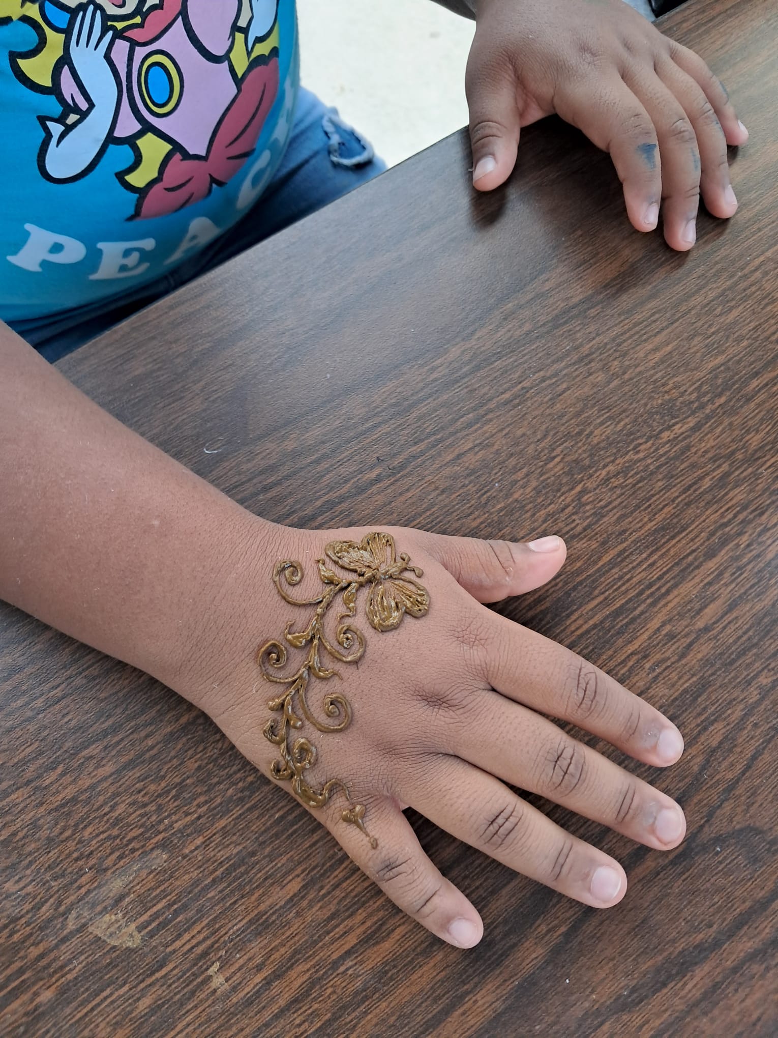 Artzy Henna artwork and community creative work