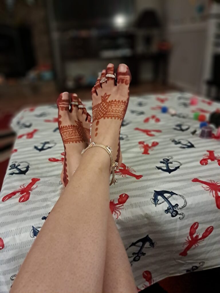 Hands-on henna design and Jagua body art class at Artzy Henna