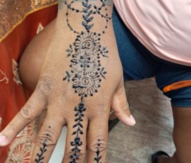 Floral henna temporary tattoo